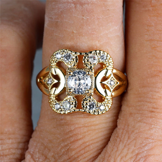 Elegant Flower Diamond Ring
